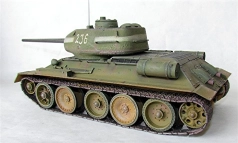 T-34-85 - unité non identifiée - 06 - avec elements du train de roulement du panther - 05